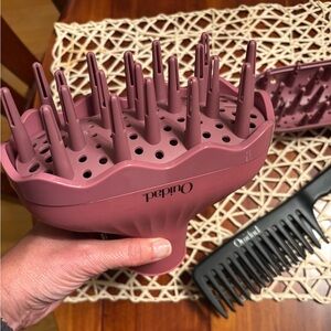 Ouidad diffuser and sectioning comb